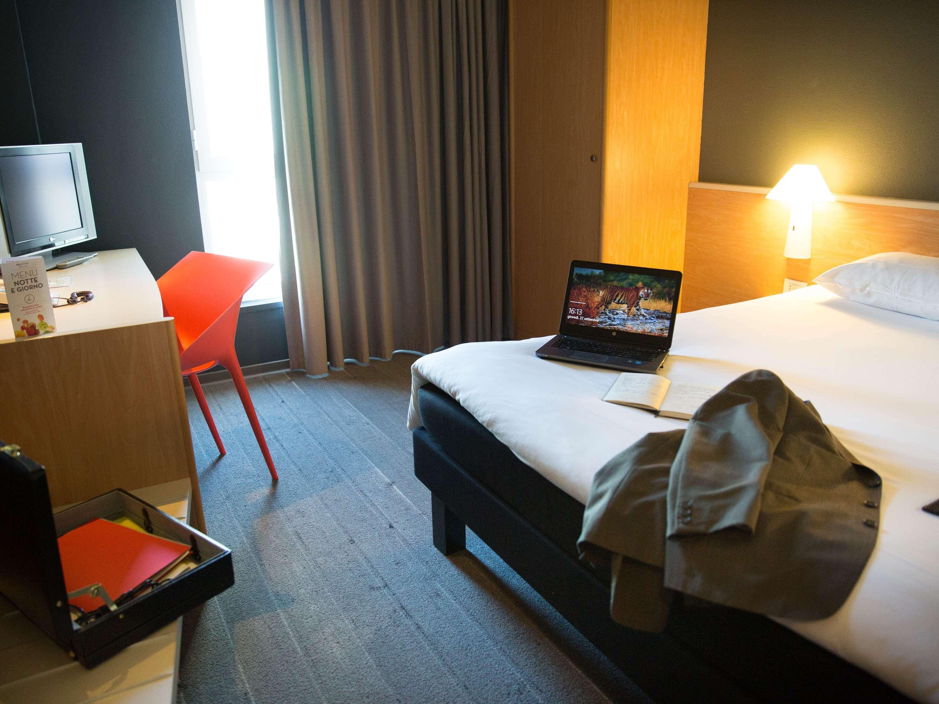 Hotel Ibis Firenze Nord Aeroporto Sesto Fiorentino Exterior foto