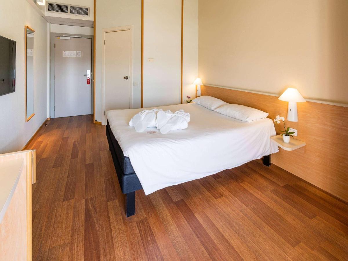 Hotel Ibis Firenze Nord Aeroporto Sesto Fiorentino Exterior foto