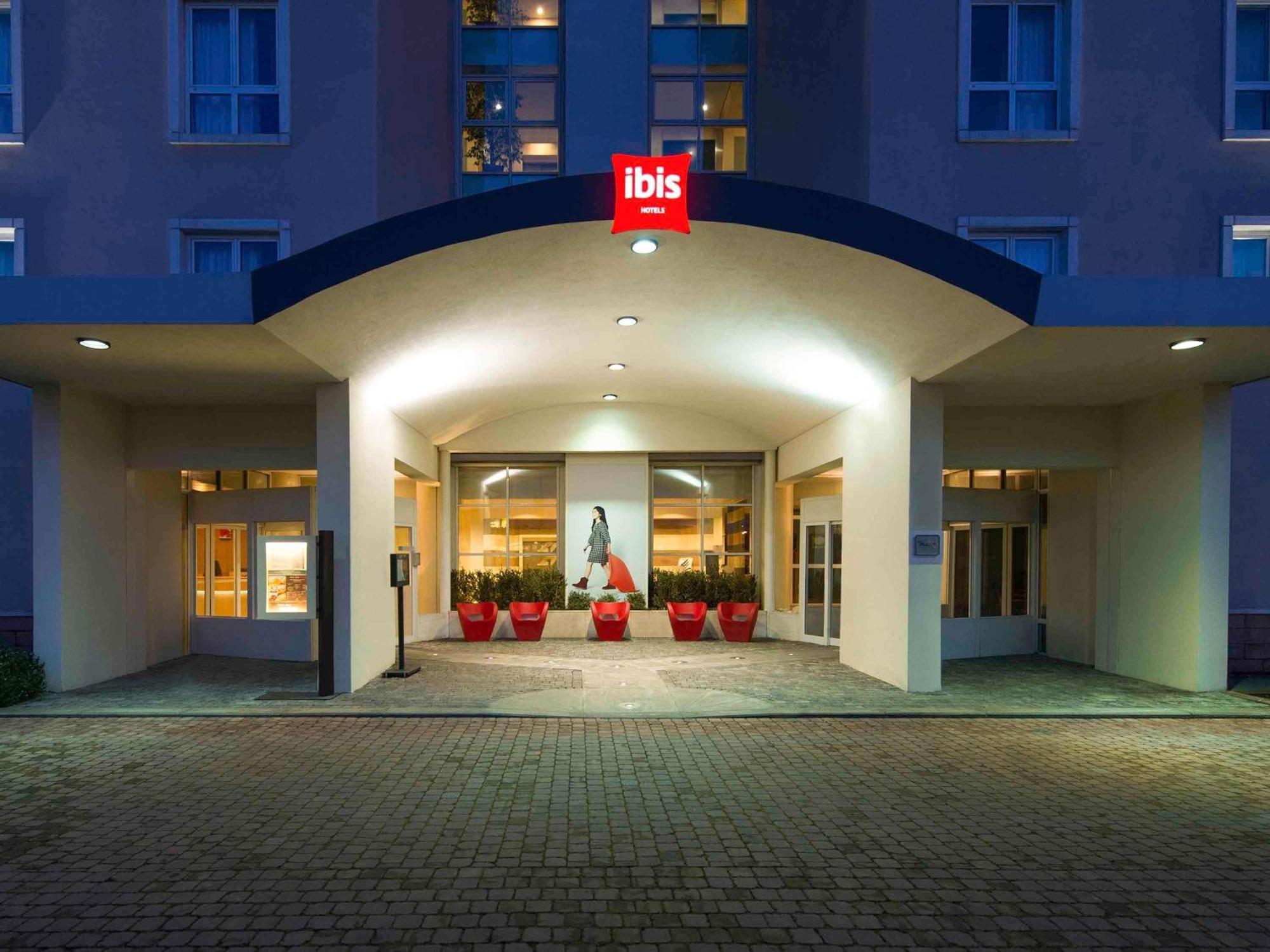 Hotel Ibis Firenze Nord Aeroporto Sesto Fiorentino Exterior foto