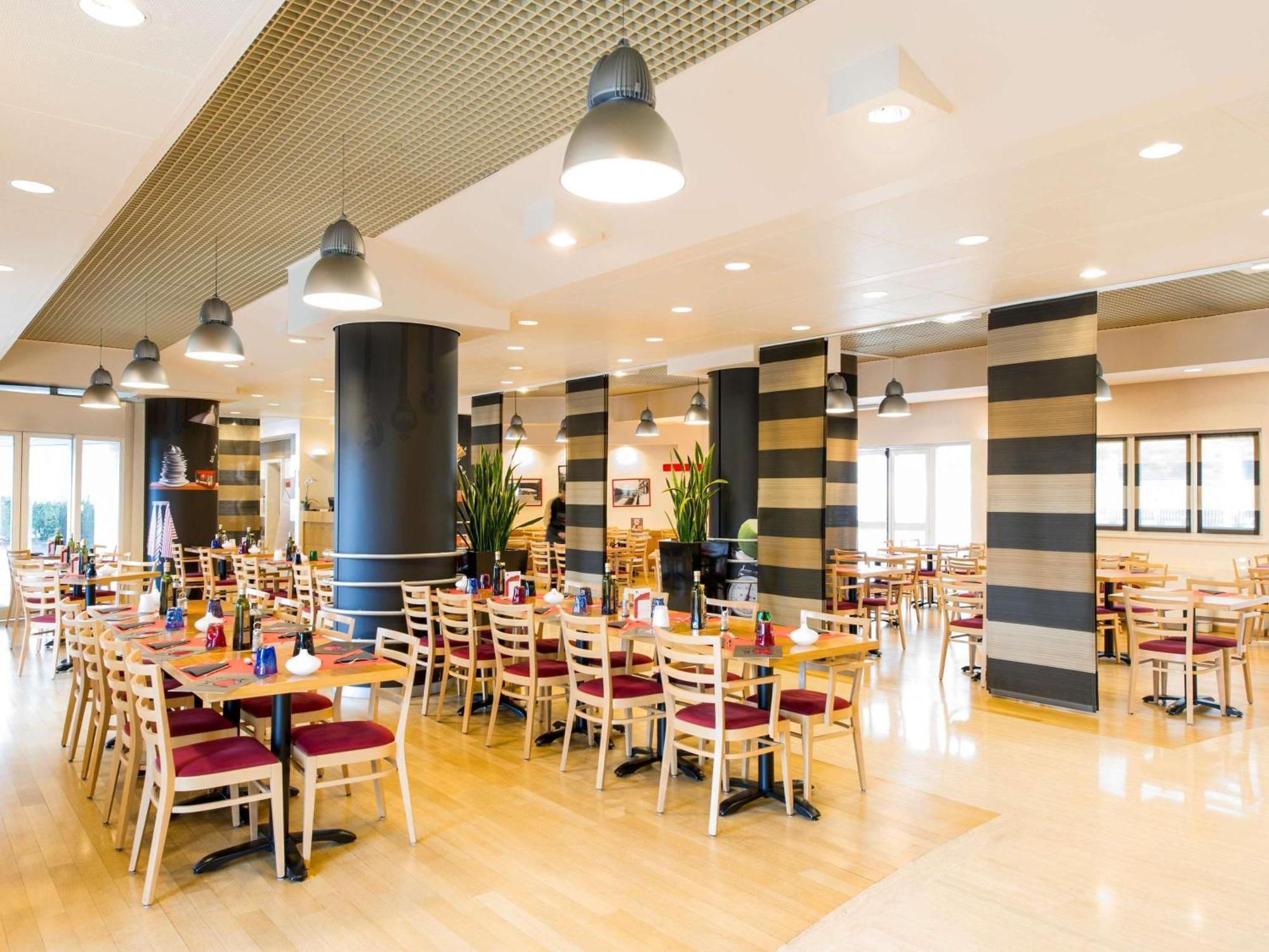 Hotel Ibis Firenze Nord Aeroporto Sesto Fiorentino Exterior foto