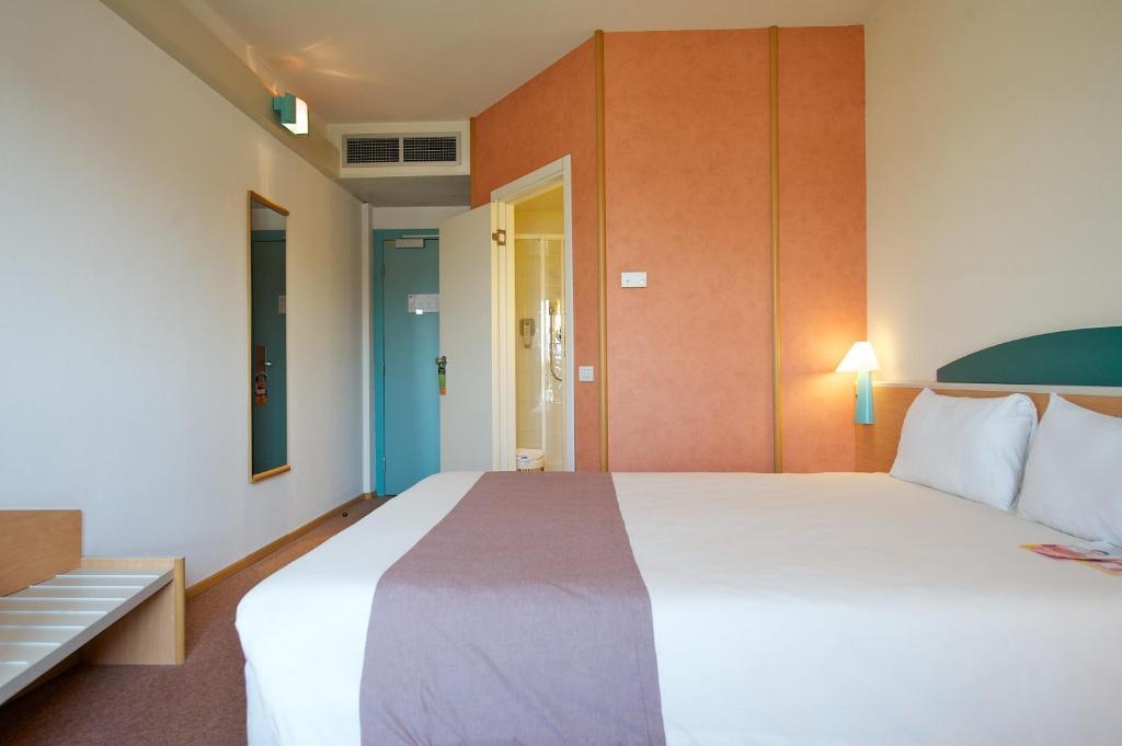 Hotel Ibis Firenze Nord Aeroporto Sesto Fiorentino Exterior foto